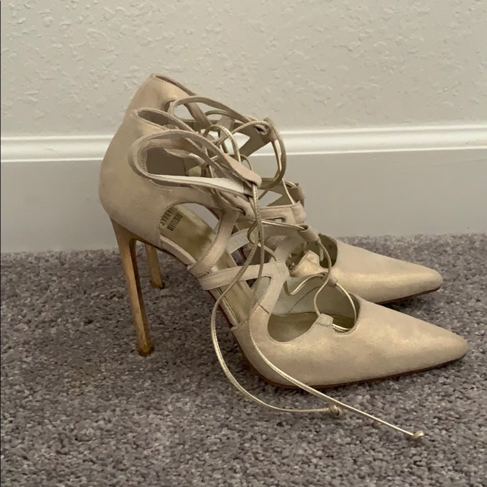 Stuart Weitzman Champagne and Gold Heels